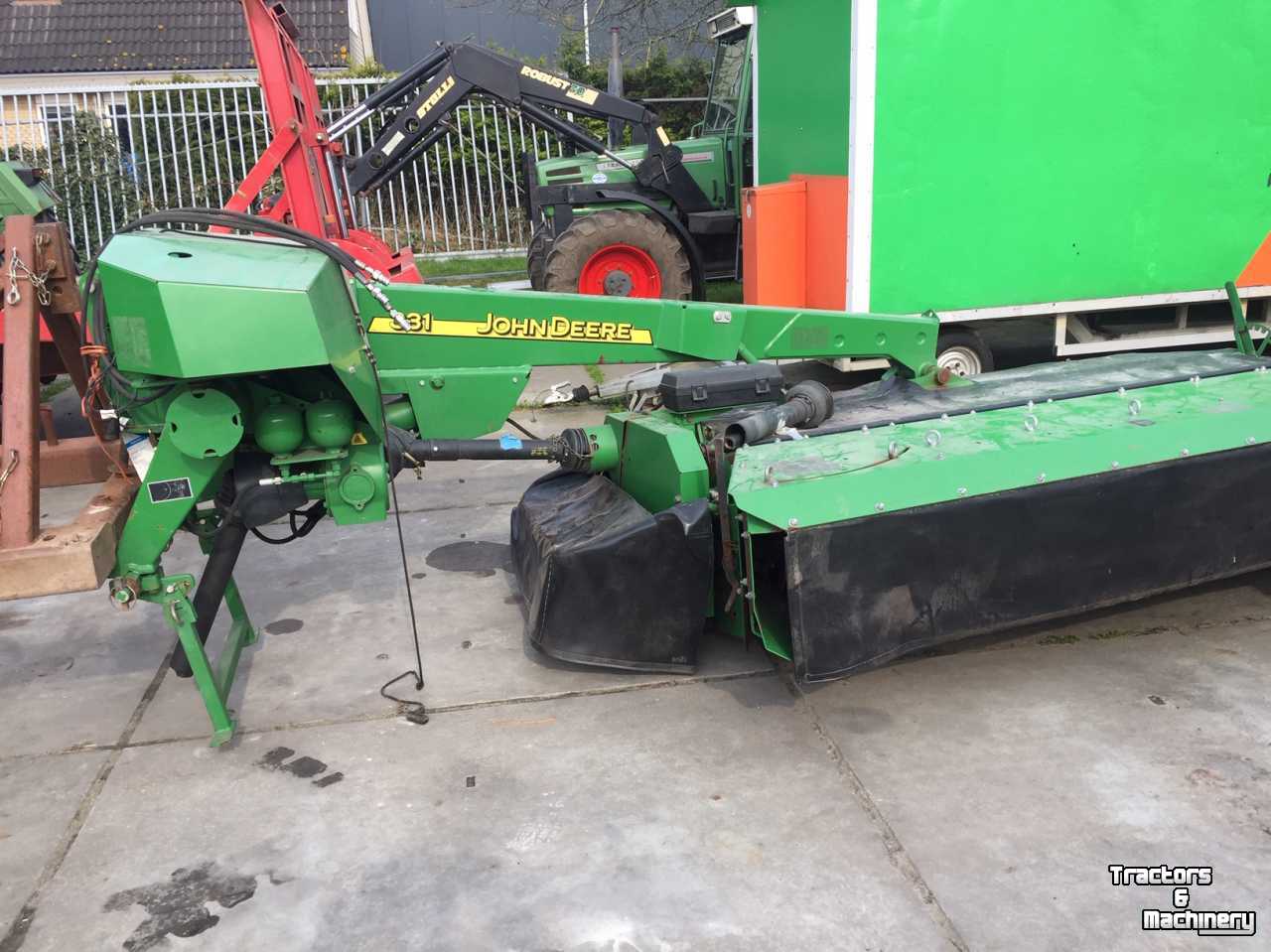 Mower John Deere 331