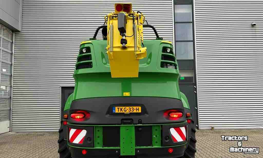 Forage-harvester John Deere 8400i Prodrive 40 km Zelfrijdende Veldhakselaar