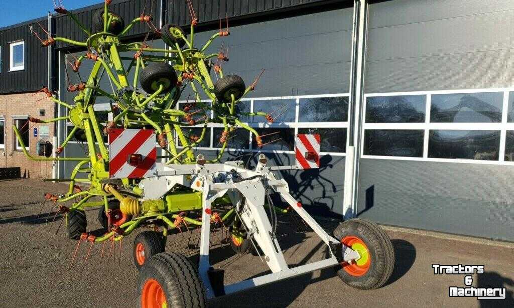 Tedder Claas Volto 1320 T Schudder