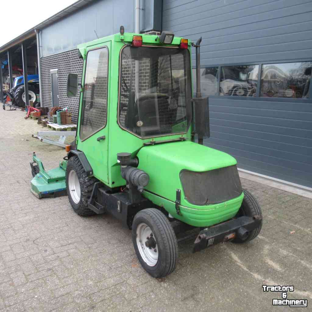 Mower self-propelled  LM Trac met Maaidek