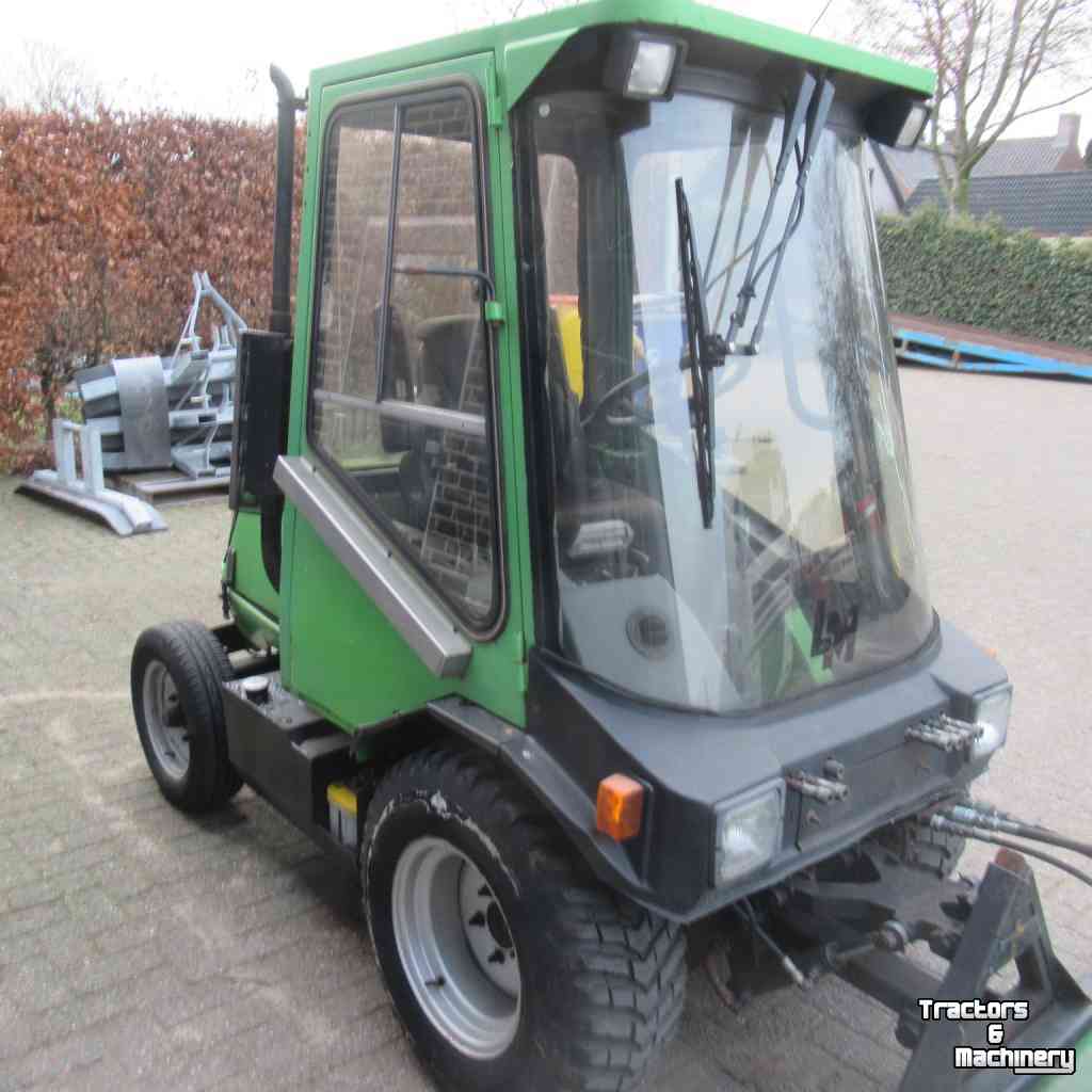 Mower self-propelled  LM Trac met Maaidek