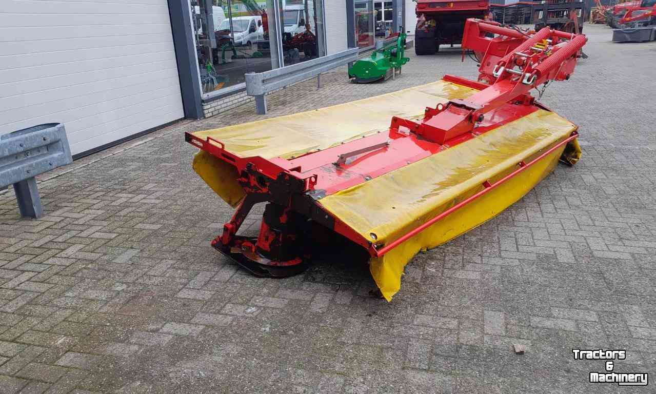 Mower Pottinger Novacat 350 Maaier