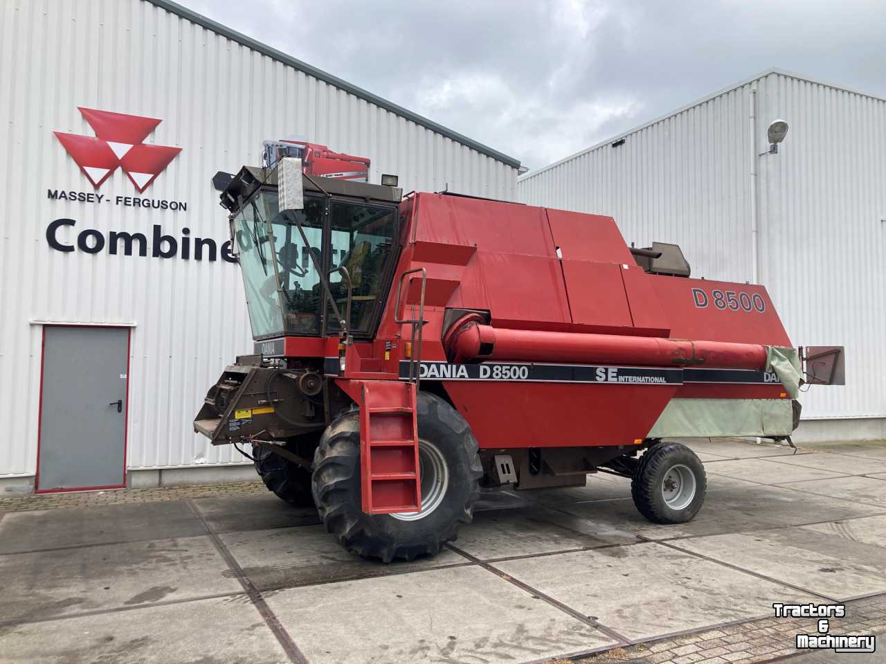 Combine Dronningborg Case Dania 8500