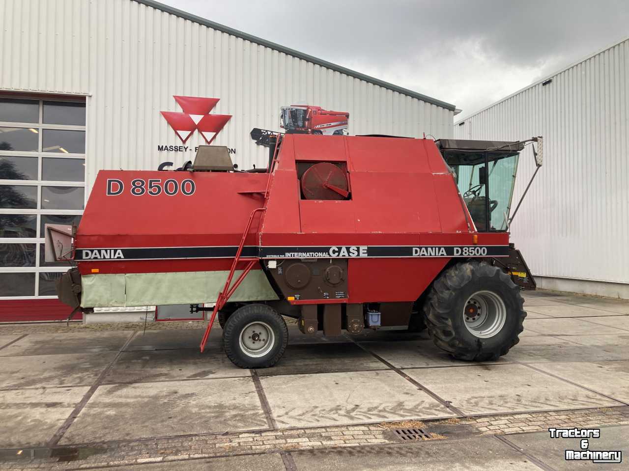 Combine Dronningborg Case Dania 8500