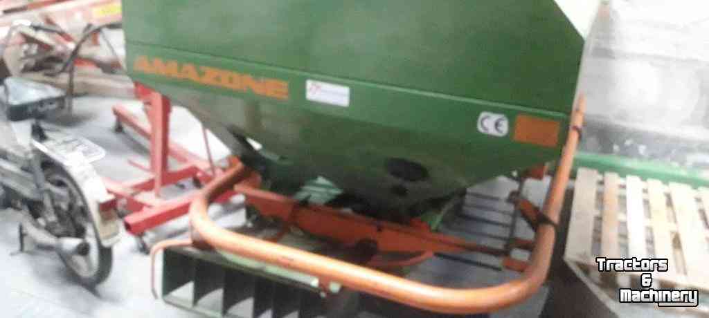 Fertilizer spreader Amazone ZA-M2