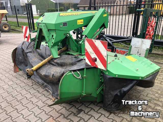 Mower John Deere 131 frontmaai kneuzer