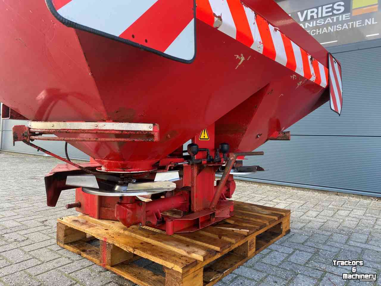 Fertilizer spreader Rotina GTS 1000 K