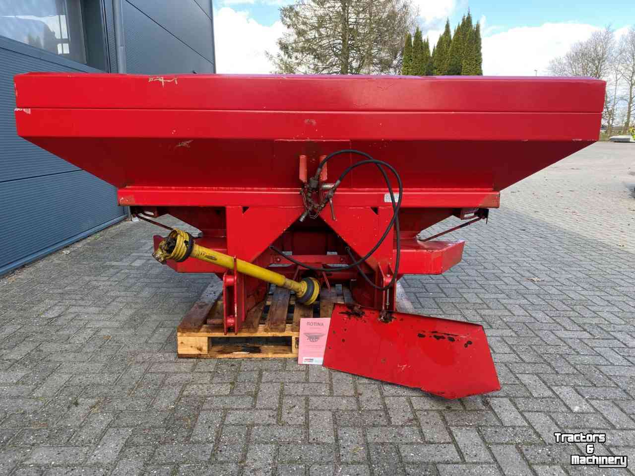 Fertilizer spreader Rotina GTS 1000 K