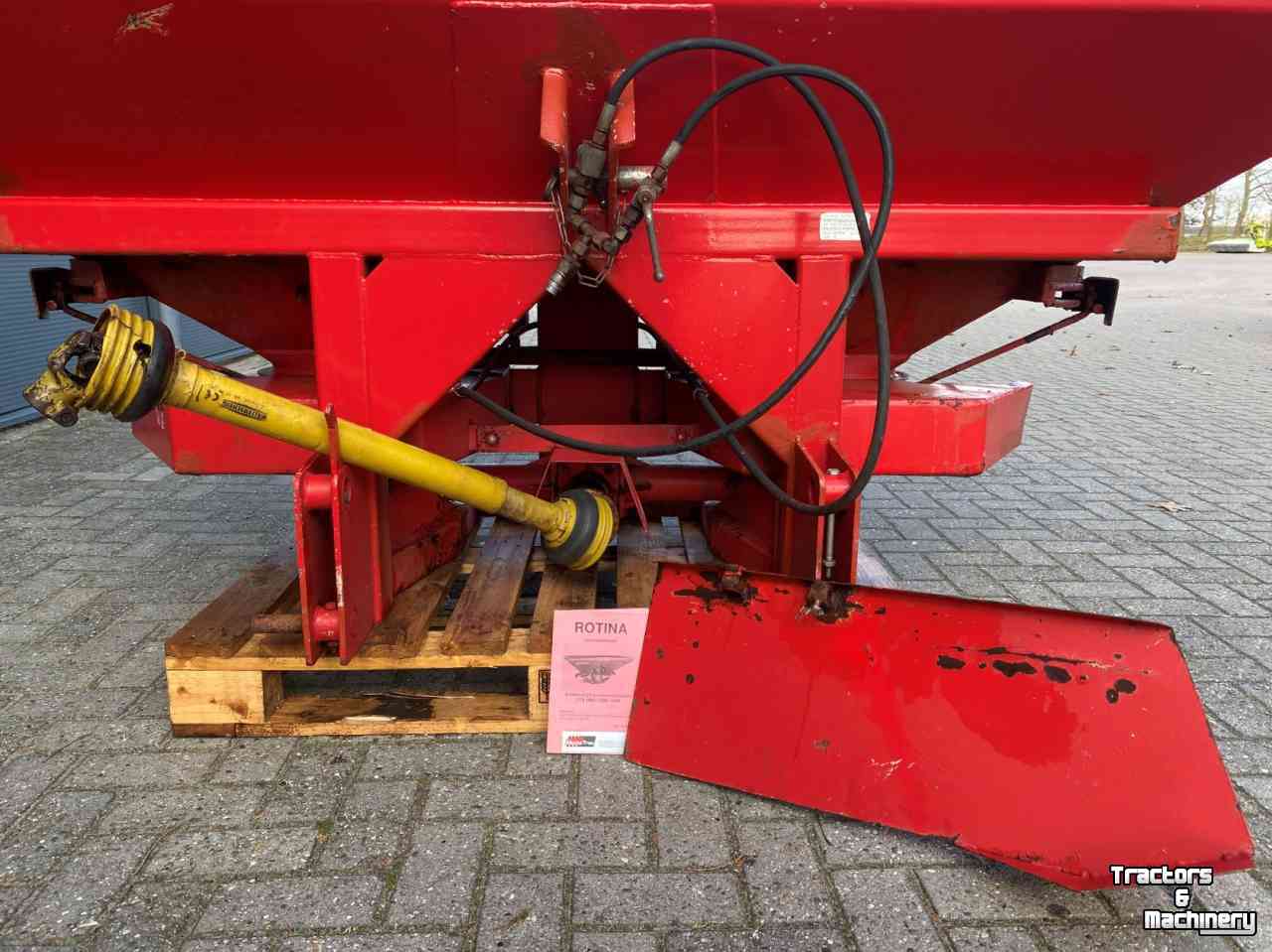 Fertilizer spreader Rotina GTS 1000 K