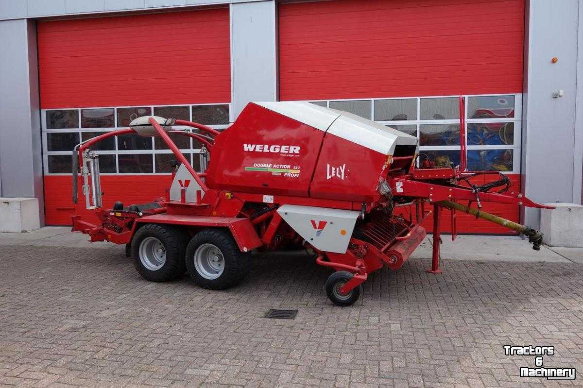 Balers Lely Double Action 220 Perswikkelaar Baler Wrapper