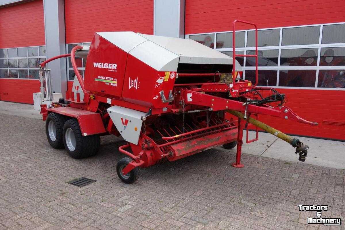 Balers Lely Double Action 220 Perswikkelaar Baler Wrapper