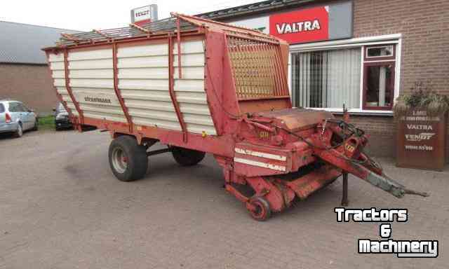 Self-loading wagon Strautmann LBF 261 Opraapwagen