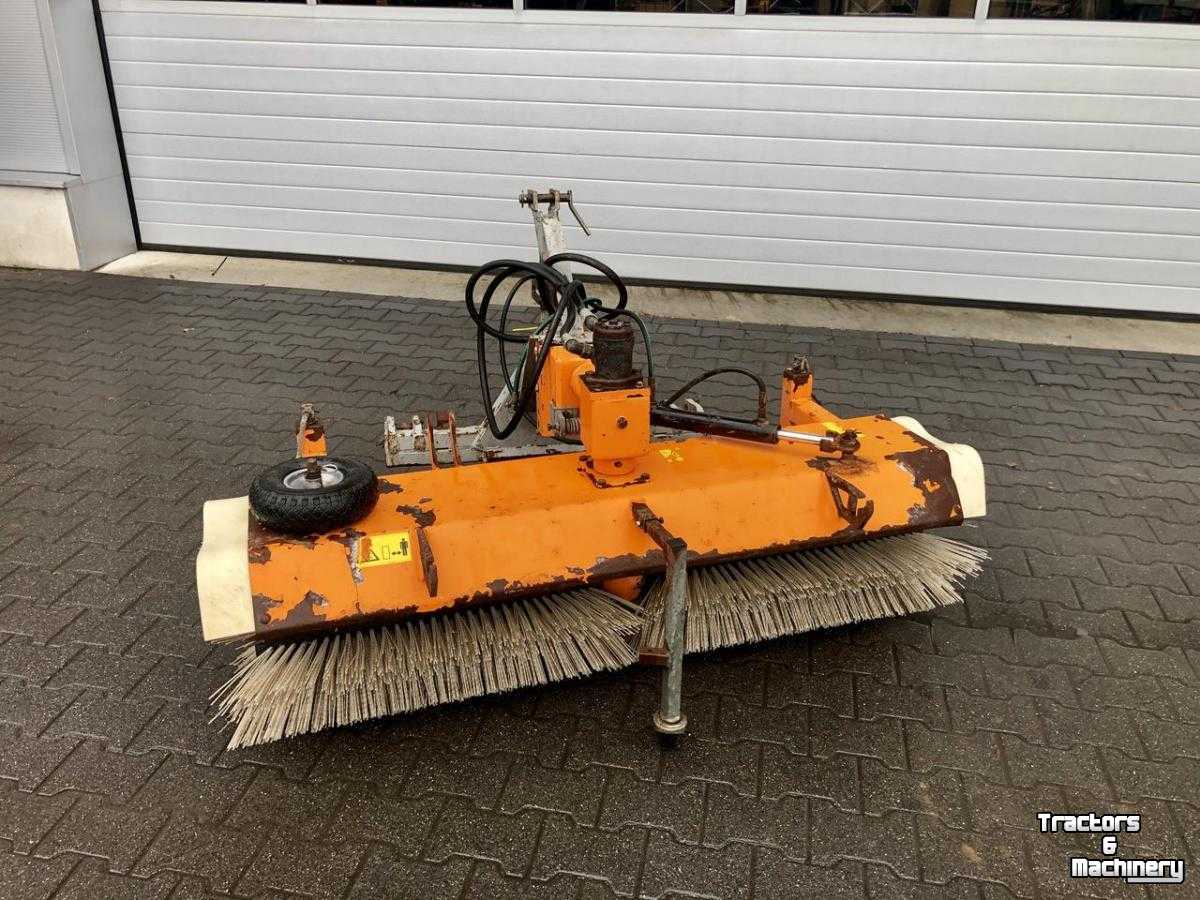 Sweeper Wiedenmann Combi Clean 2600 Veegborstel Rolbezem