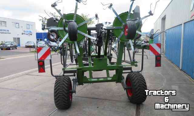 Tedder Fendt Lotus 1020 T