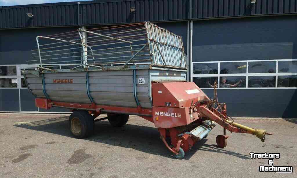 Self-loading wagon Mengele LW 330 Super