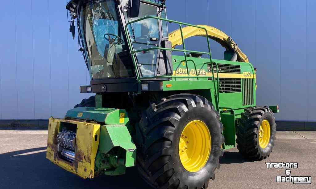 Forage-harvester John Deere 6850 Zelfrijdende Veldhakselaar