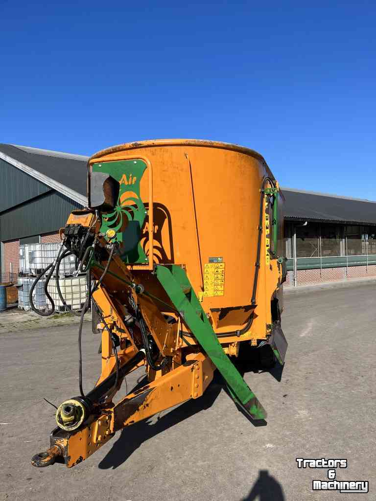 Vertical feed mixer Peecon Air mix