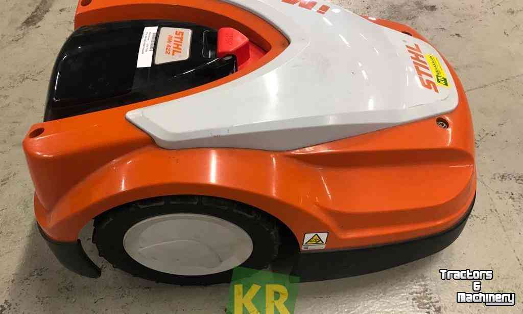 Mower self-propelled Stihl RMI 422.0 Robotmaaier