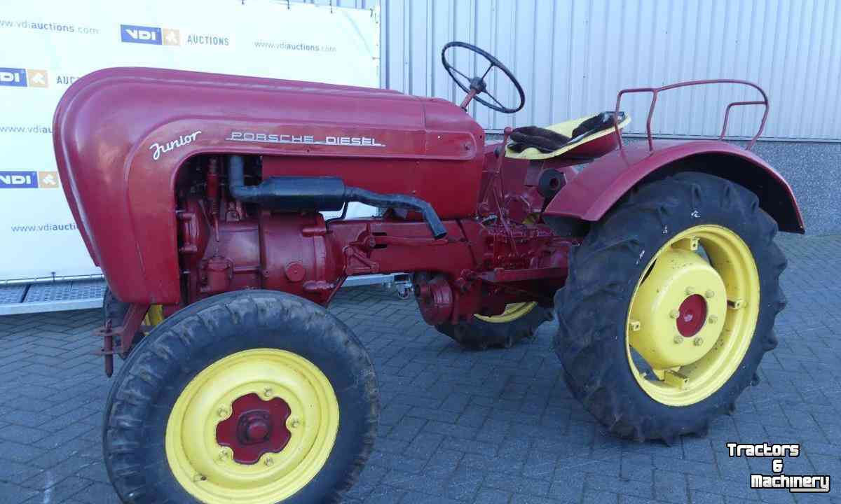 Oldtimers Porsche 108 Junior Tractor Oldtimer