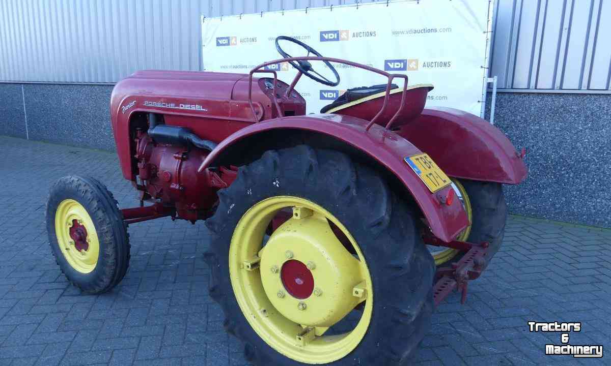 Oldtimers Porsche 108 Junior Tractor Oldtimer