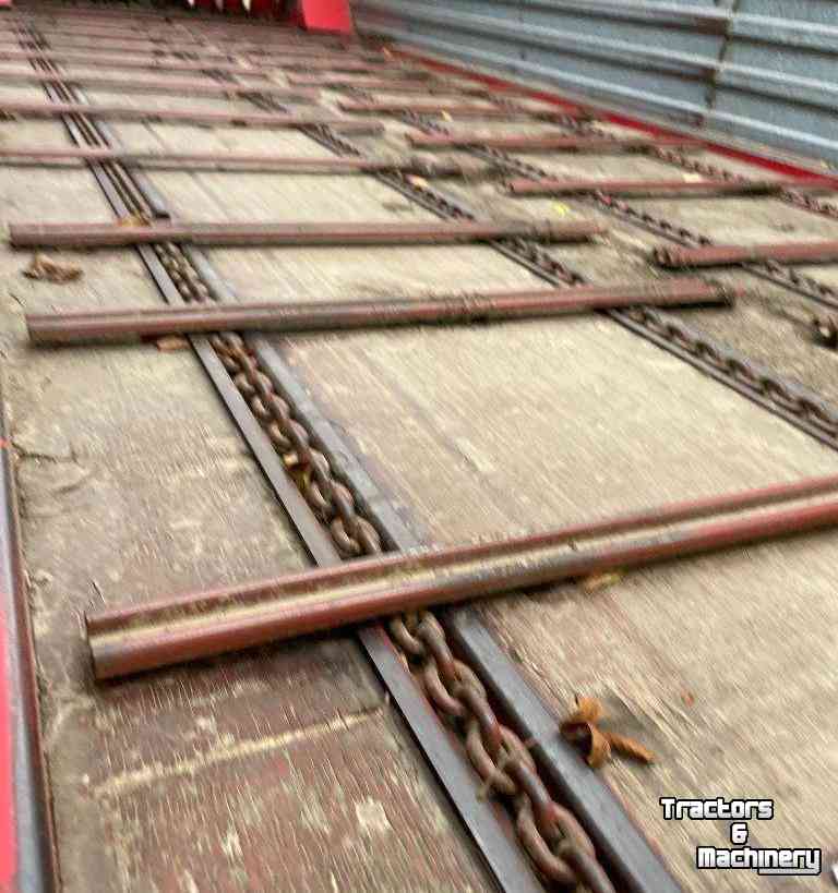 Self-loading wagon Taarup 1030