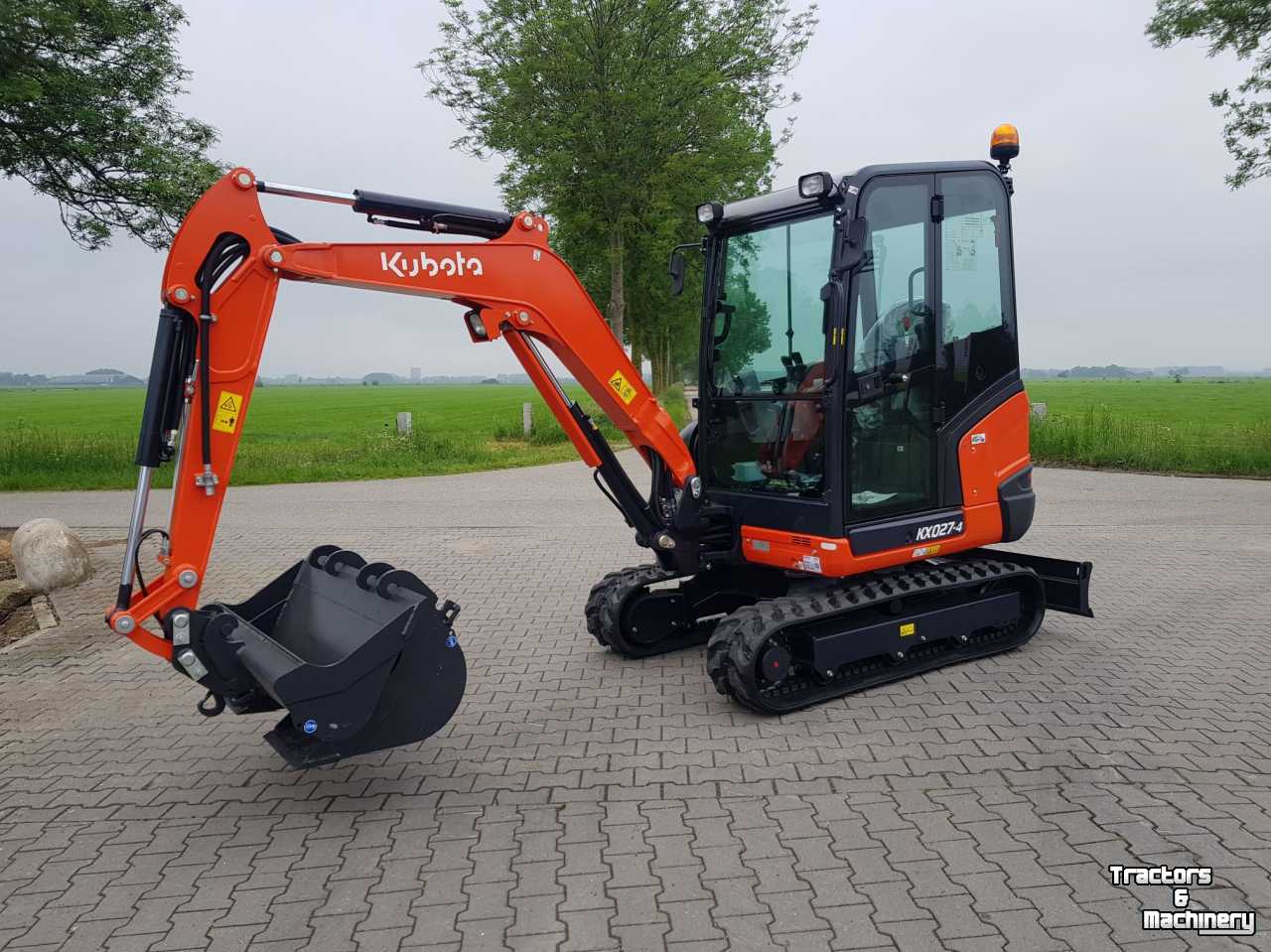 Excavator tracks Kubota KX027-4 minigraver minikraan 2.7t