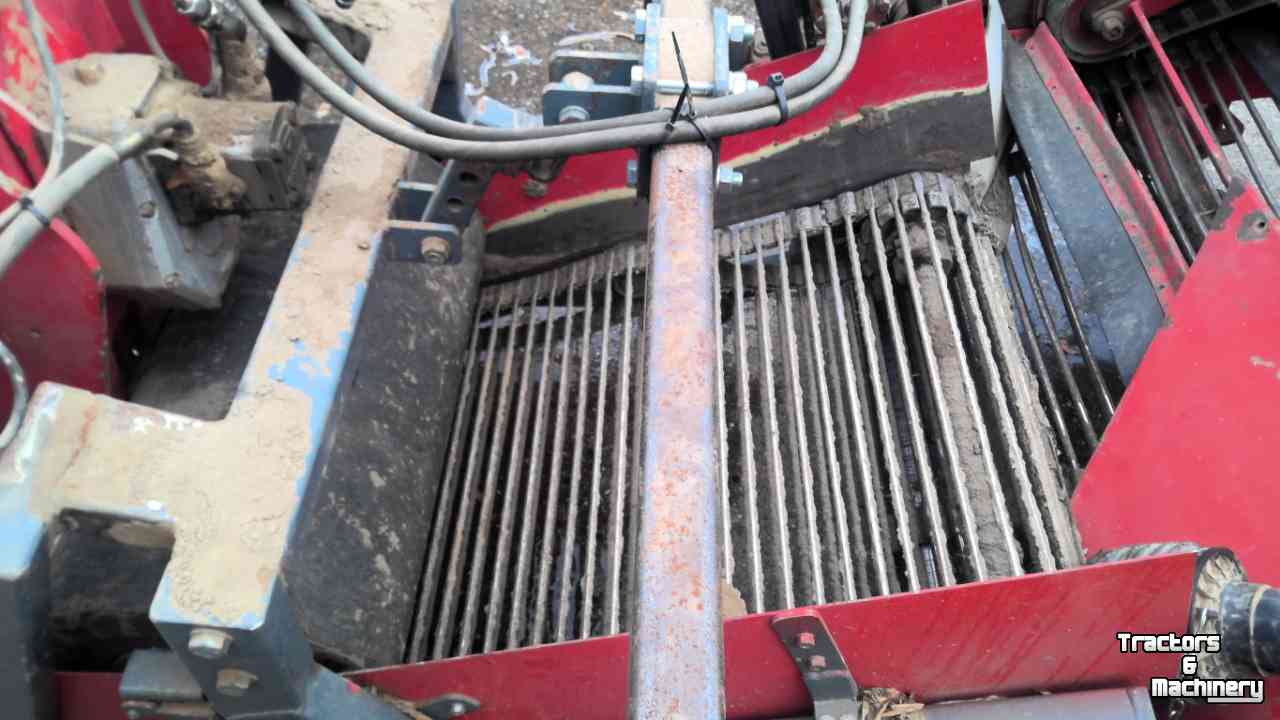 Potato harvester Kverneland 2600