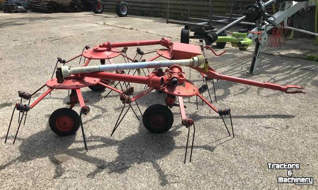 Tedder Kuhn GF 452 T Schudder