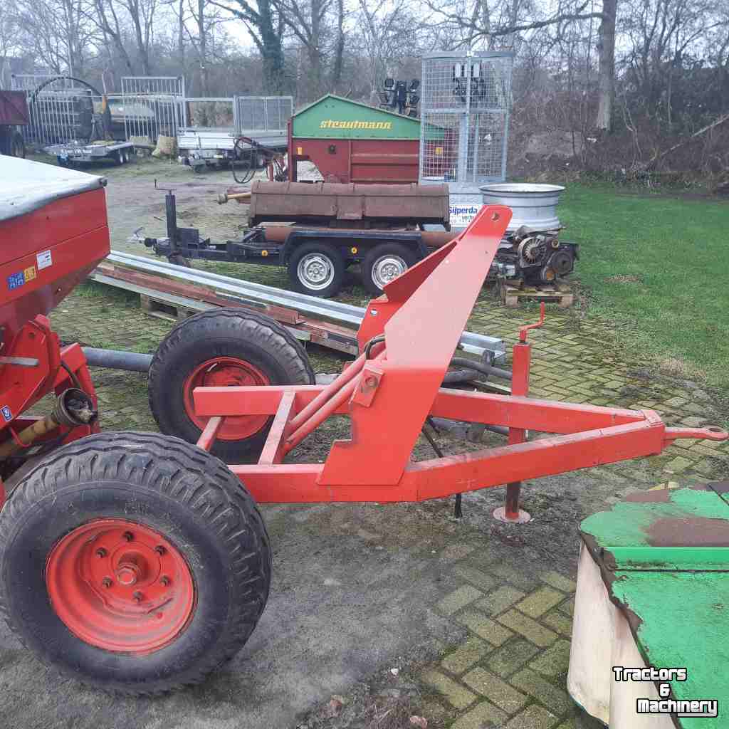 Fertilizer spreader Rauch onderstel