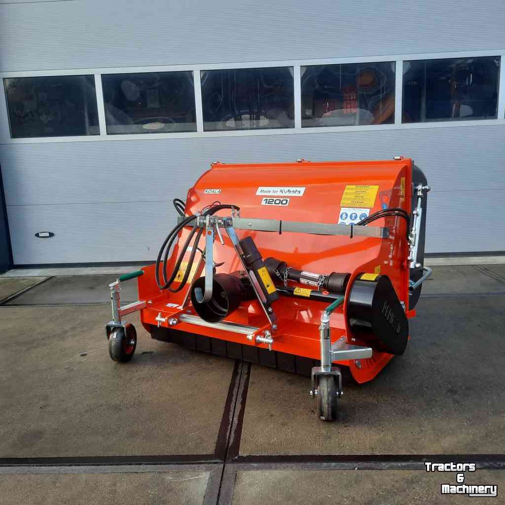 Other Kubota Koala 1200 Klepelmaaier met opvang, verticuteermachine