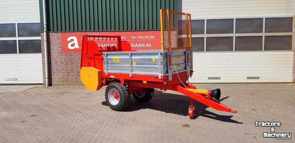 Manure spreader AGM Mestverspreider Stalmeststrooier Dungstreuer Manure Spreader