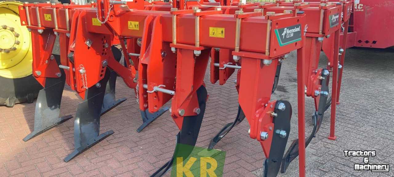 Deep subsoiler Kverneland CLI 430 Diepwoeler