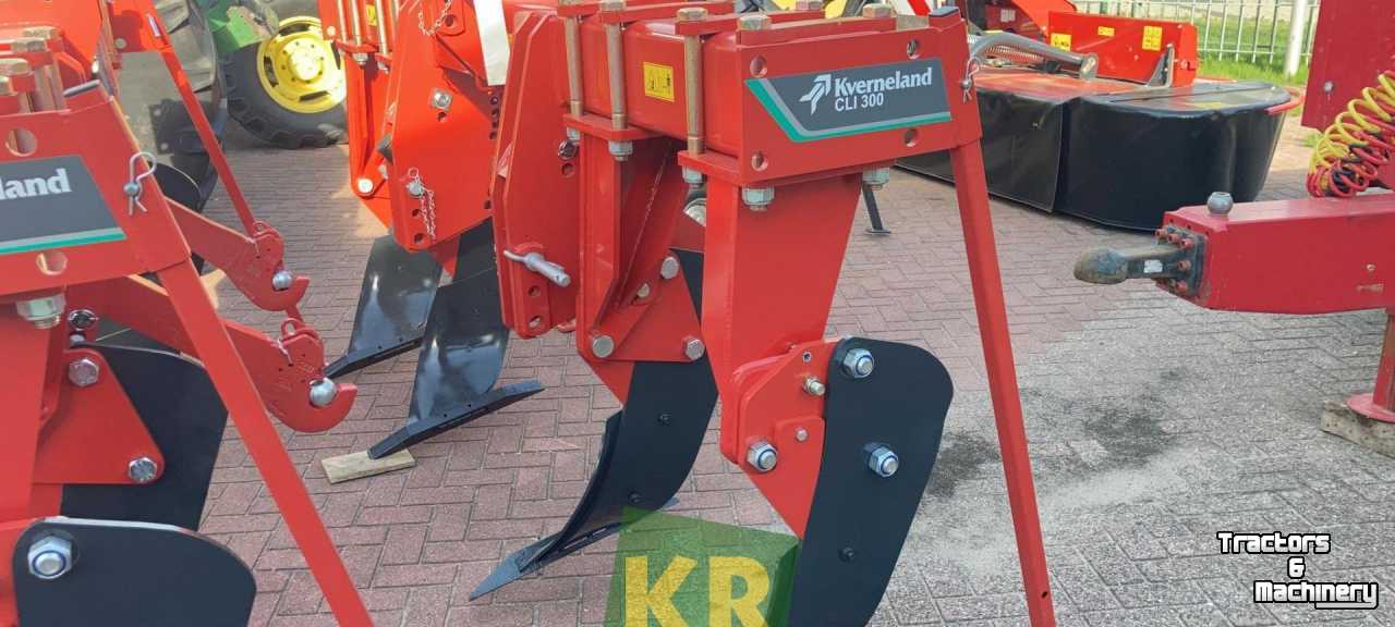 Deep subsoiler Kverneland CLI 430 Diepwoeler