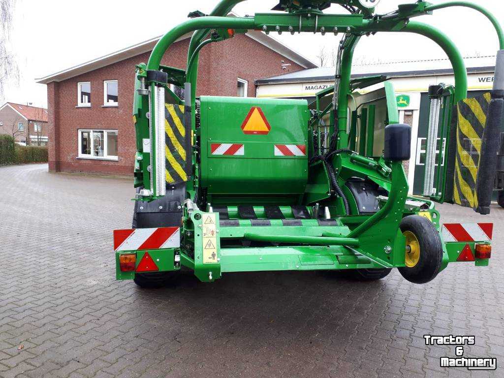 Balers John Deere C441R Rondebalenpers + Wikkelaar Perswikkelcombi