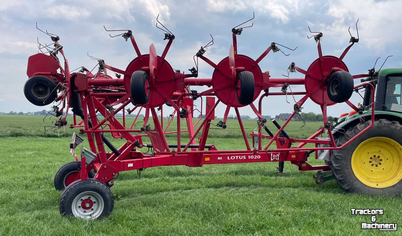 Tedder Lely LOTUS 1020