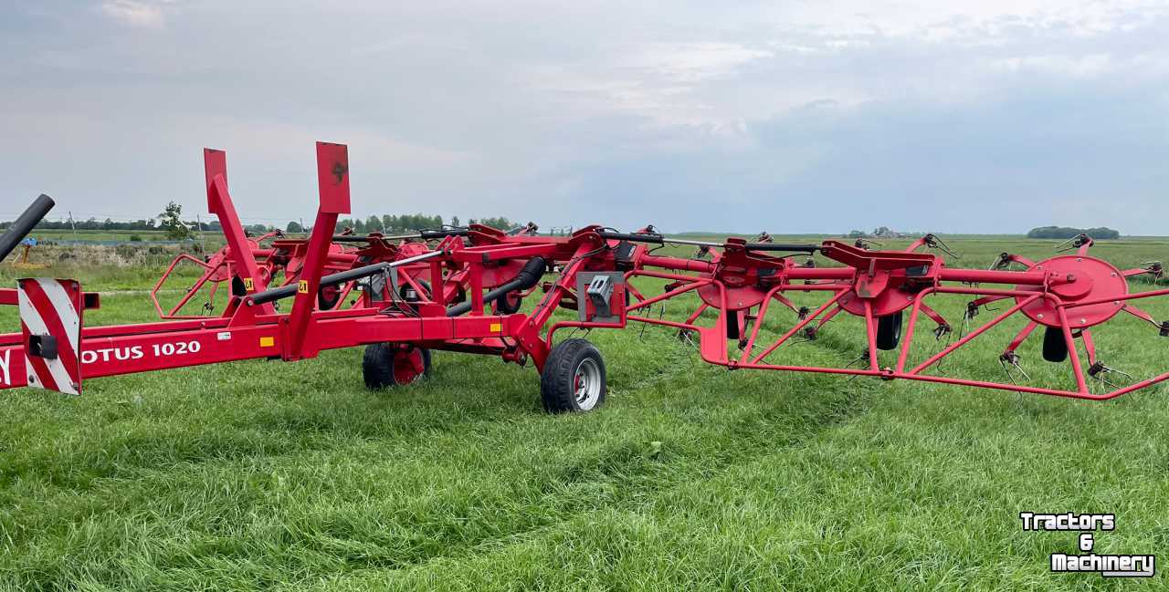 Tedder Lely LOTUS 1020