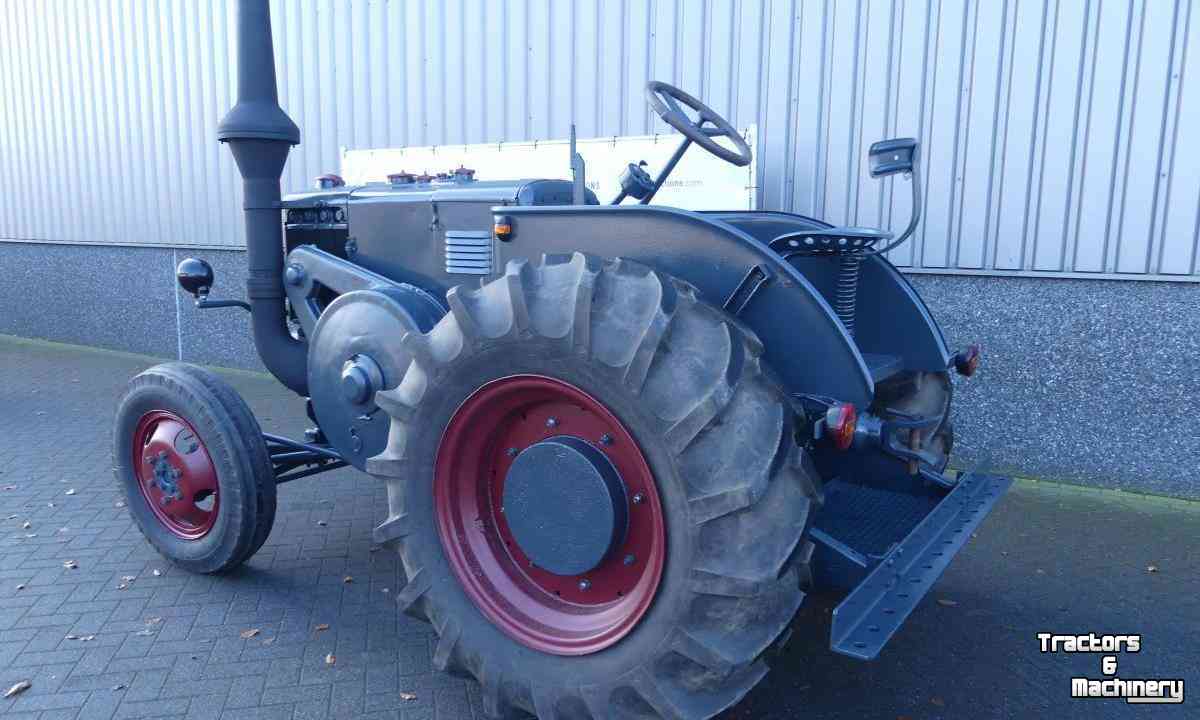 Oldtimers Ursus C 45 Tractor Oldtimer