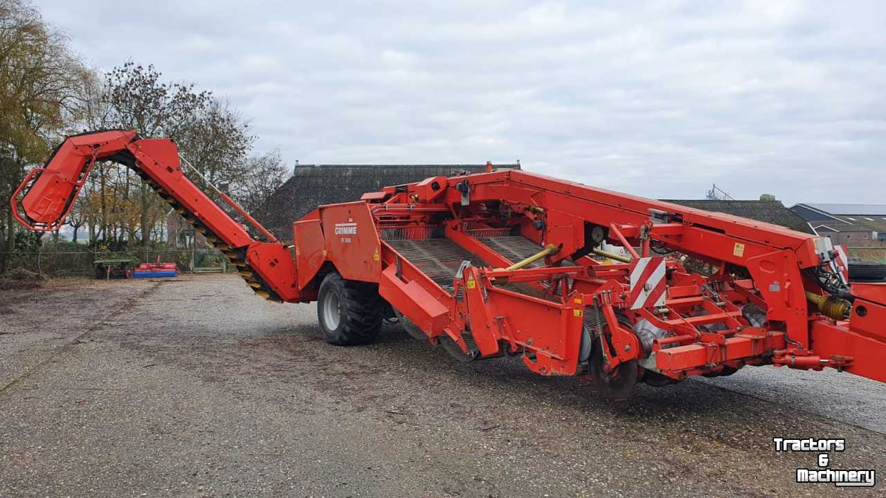 Potato harvester Grimme GV3000 getrokken 4 rij-ige aardappelrooier