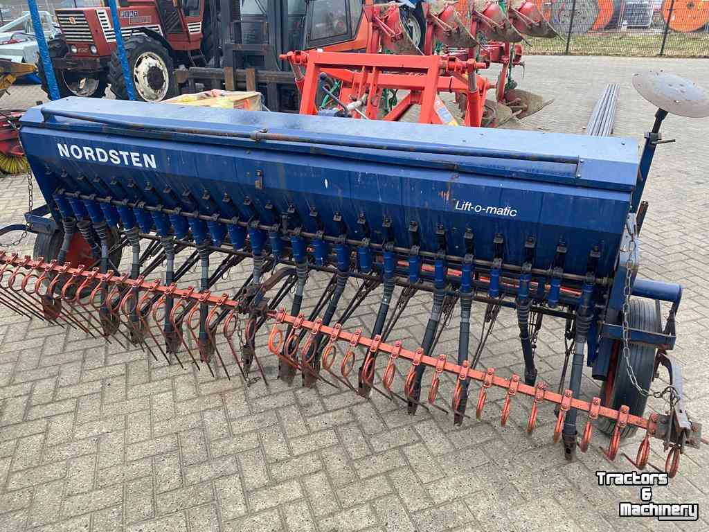 Seed drill Nordsten Lift-o-matic