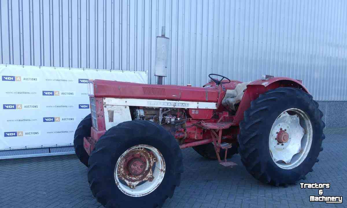 Tractors International 1246 4WD