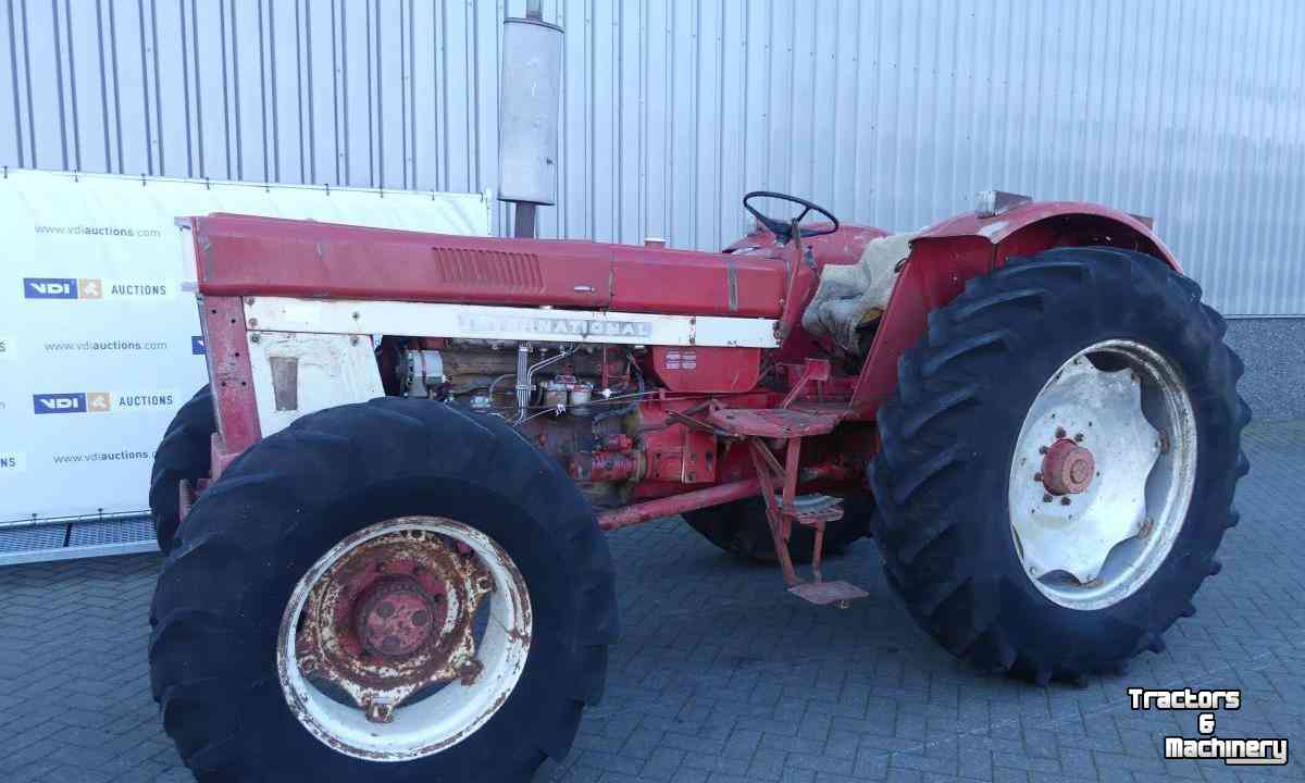 Tractors International 1246 4WD