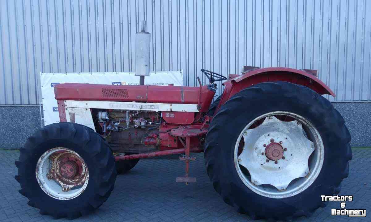 Tractors International 1246 4WD