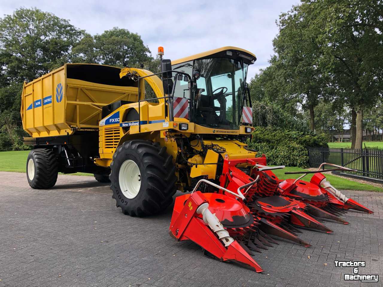 Forage-harvester New Holland FX 60 Racine bunkerhakselaar