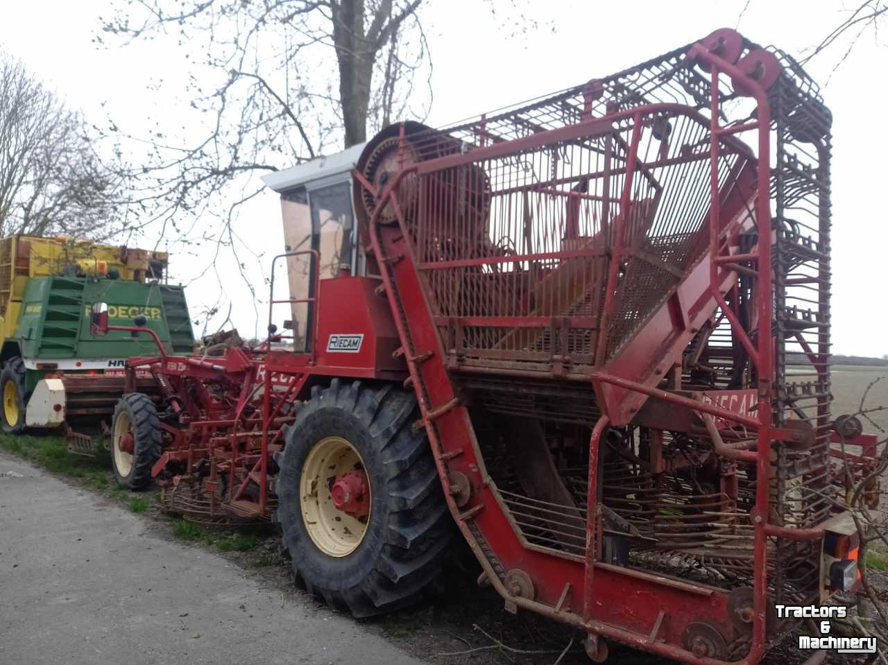 Sugar beet harvester Riecam rbm 230