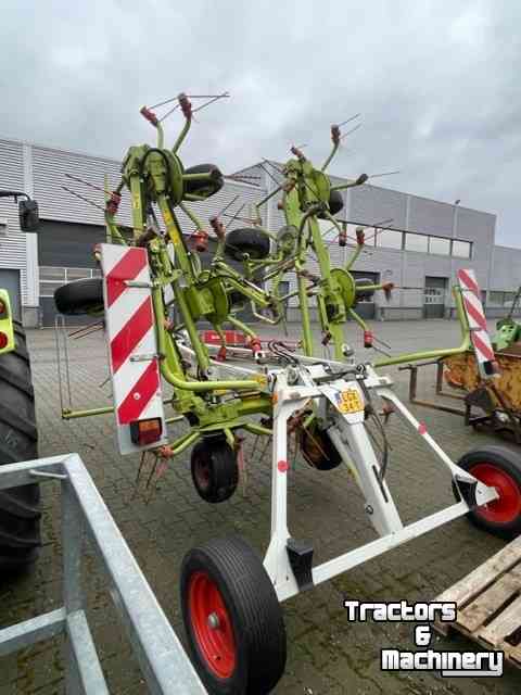 Tedder Claas Volto 870 T schudder