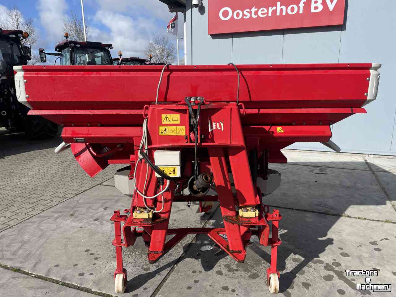 Fertilizer spreader Tulip SXC 2500 centerliner met Lely weegbok