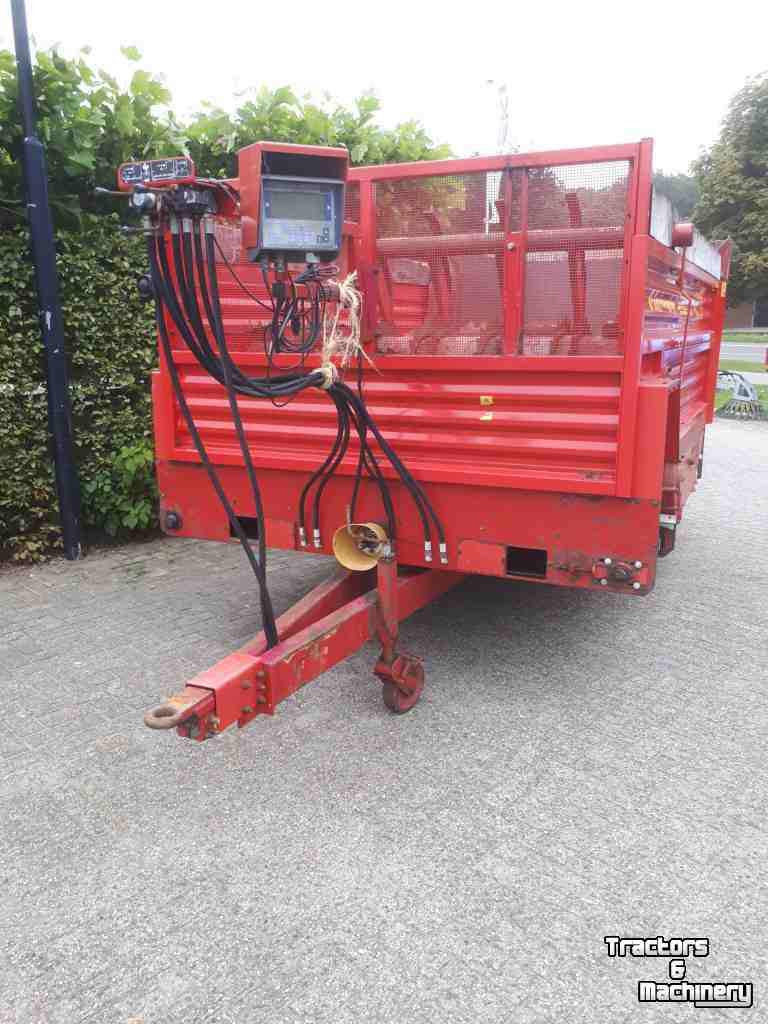 Silage-block distribution wagon Schuitemaker amigo 30 S+ W