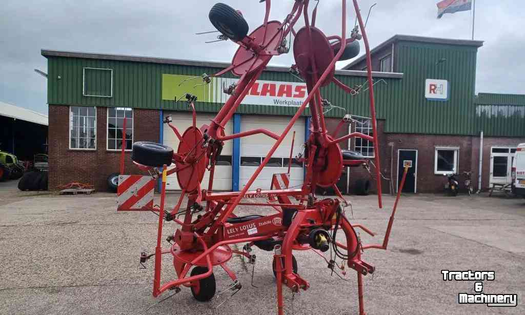 Tedder Lely Lotus 770