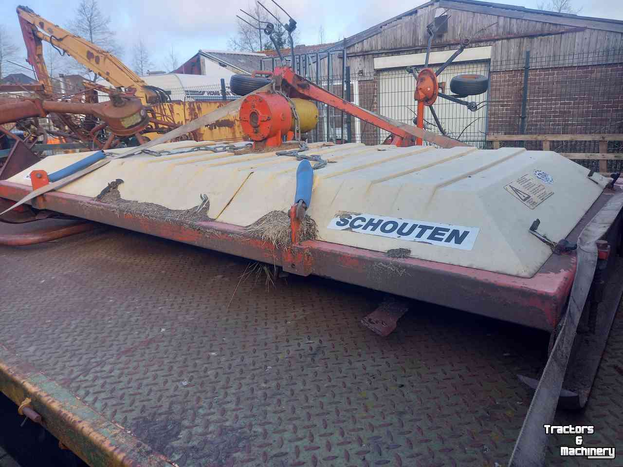 Pasture topper Schouten UNI 275