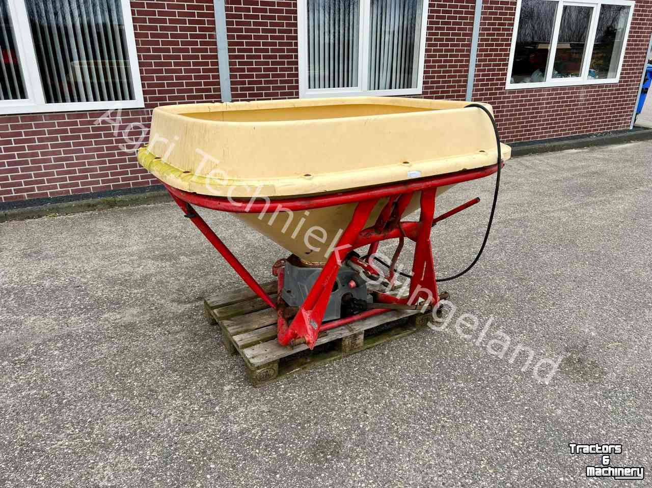 Fertilizer spreader Vicon kunstmeststrooier 800 liter